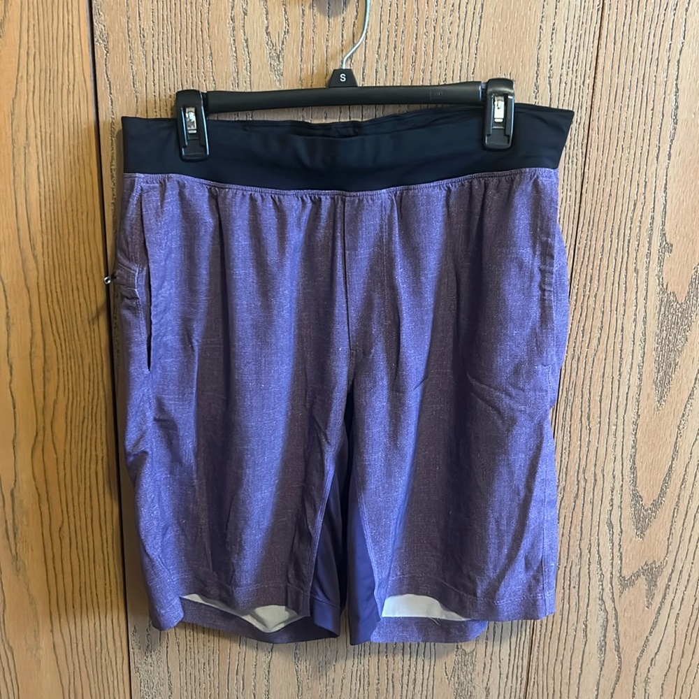 Lululemon core shorts size M/L